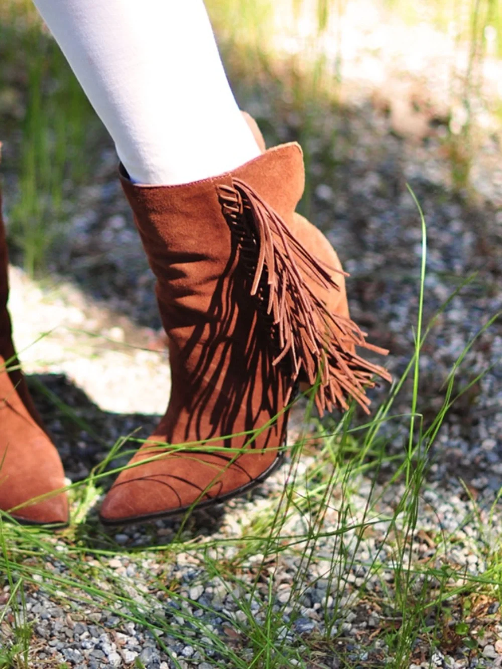 Dolce Vita Rust Brown Suede Fringe Boots pointy toe Western Chic heeled booties